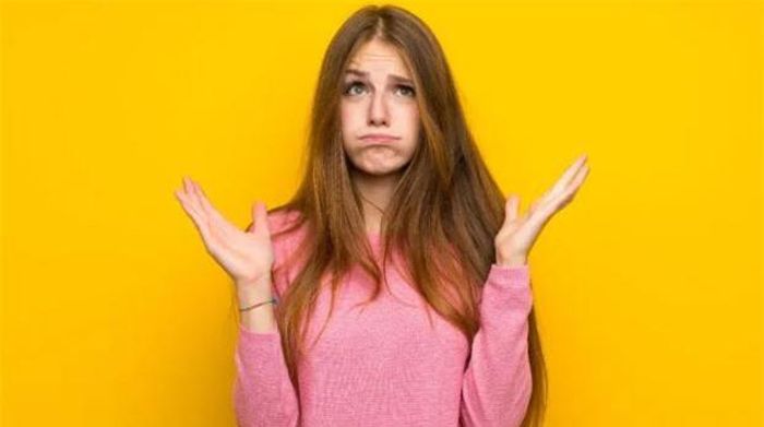 Bạn nên tham khảo ý kiến bác sĩ da liễu thường xuyên để làn da có sức khỏe tốt hơn.