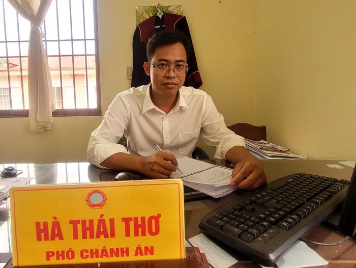 Thẩm phán Hà Thái Thơ, Phó Chánh án TAND huyện Phụng Hiệp