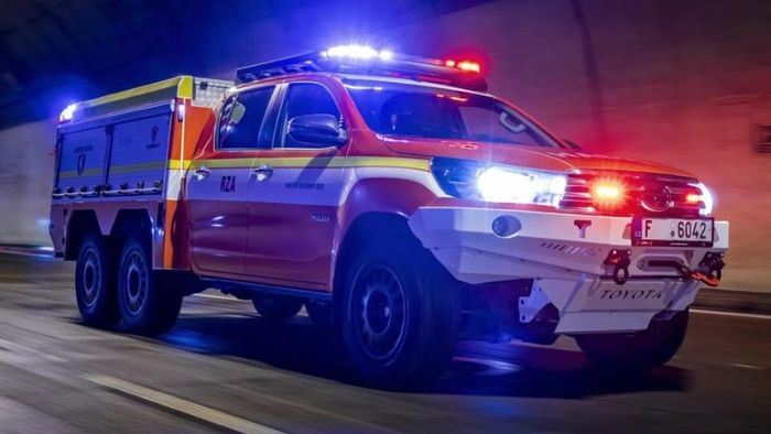 Bản độ có tên "Hiload" do hãng ProSpeed của Anh chế tạo trên cơ sở khung gầm bán tải Hilux nổi tiếng.