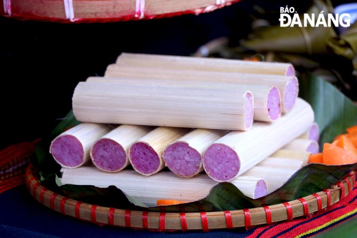 Một món ăn đặc trưng của đồng bào Cơ tu được giới thiệu tại chương trình.