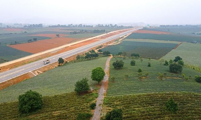 Cao tốc Mai Sơn - quốc lộ 45.