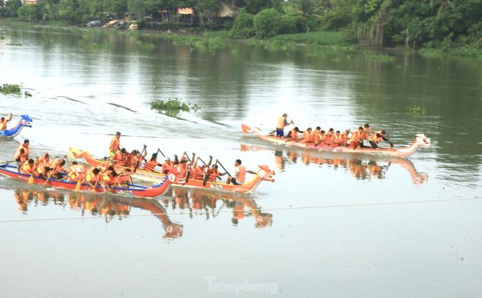 Phó Giám đốc Sở Văn hóa, Thể thao và Du lịch tỉnh Bình Dương Cao Văn Chóng cho biết, để người dân địa phương có kỳ nghỉ lễ vui vẻ, ý nghĩa, tỉnh đã tổ chức nhiều hoạt động văn hóa, nghệ thuật đặc sắc.