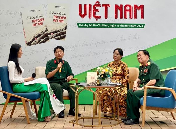 Nhà văn, nhà báo Đặng Vương Hưng giới thiệu về cuốn sách “Những lá thư thời chiến Việt Nam”.