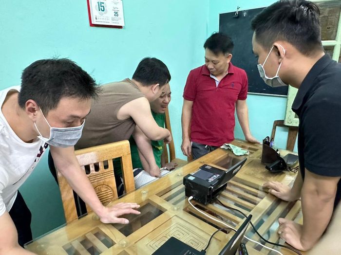 Không hề dễ dàng khi triển khai làm thủ tục cho người khuyết tật