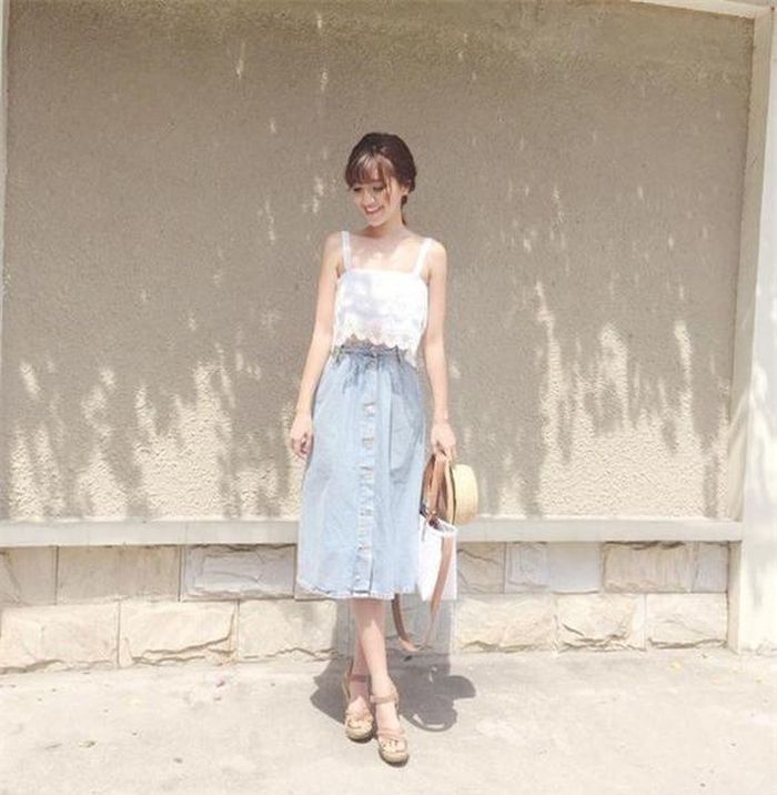 Chọn dây áo vừa phải vừa hợp thời trang vừa không lộ liễu sẽ là lựa chọn vô cùng đúng đắn của các chị em.