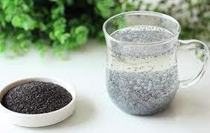 Ngâm hạt chia cho nảy mầm trước khi dùng là tốt nhất. Nguồn ảnh: Internet