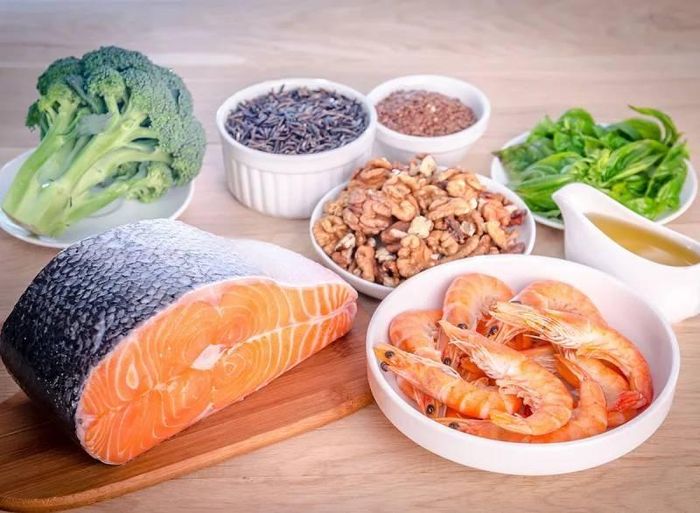  Chất béo có chứa hàm lượng calo lớn, nếu ăn quá nhiều, bạn có thể bị tăng cân mất kiểm soát. Ảnh: Shutterstock. 