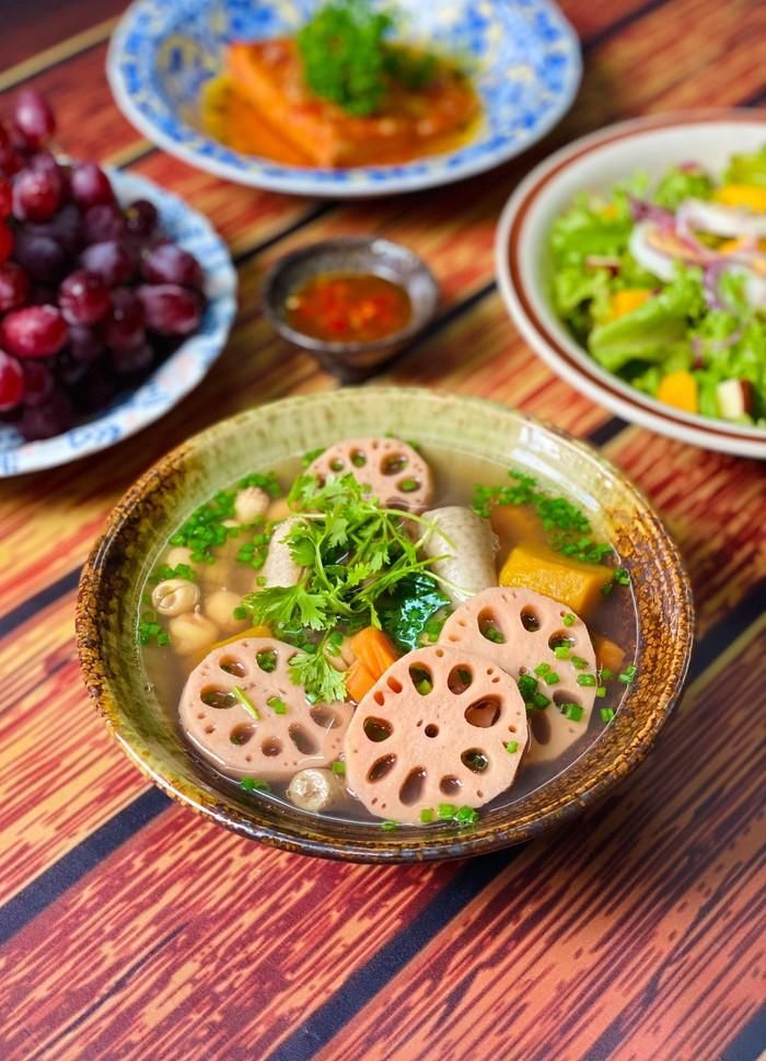 3/ Salad trứng