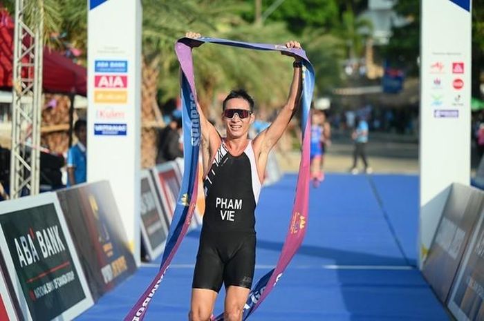 VĐV Phạm Tiến Sản bảo vệ thành công tấm HCV SEA Games ở một trong những nội dung thi đấu khắc nghiệt nhất. Ảnh: AKP/TTXVN