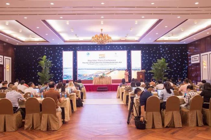 Quang cảnh Họp báo