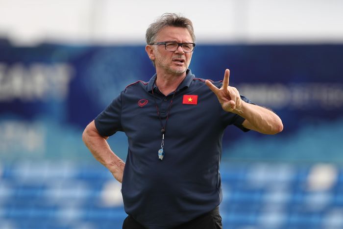  U22 Việt Nam là chủ nhân HCV bóng đá nam SEA Games hai kỳ liên tiếp. HLV Philippe Troussier được kỳ vọng sẽ cùng học trò bảo vệ ngôi vị số một Đông Nam Á ở sân chơi này. 