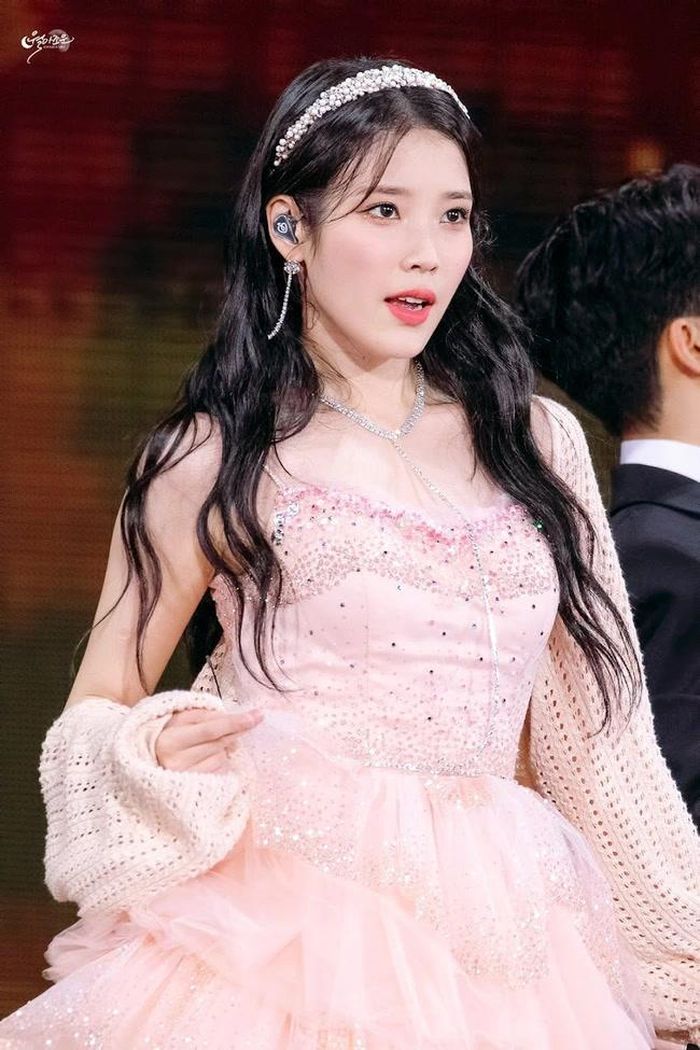 IU bị tố đạo nhạc