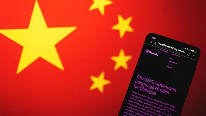 Mặc dù ChatGPT bị chặn ở Trung Quốc, nhưng người dùng vẫn có thể truy cập sử dụng công cụ này thông qua mạng ảo VPN.