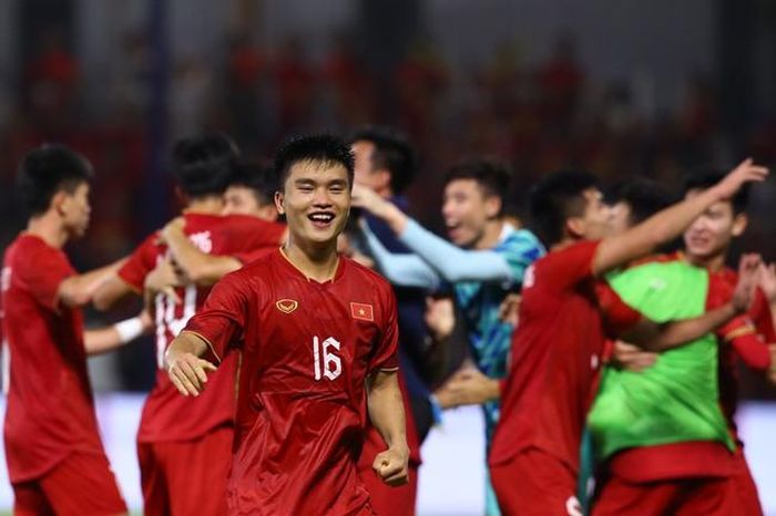 U22 Việt Nam đã cầm hòa U22 Thái Lan mà không cần đến đội hình mạnh nhất. Ảnh Hoàng Linh
