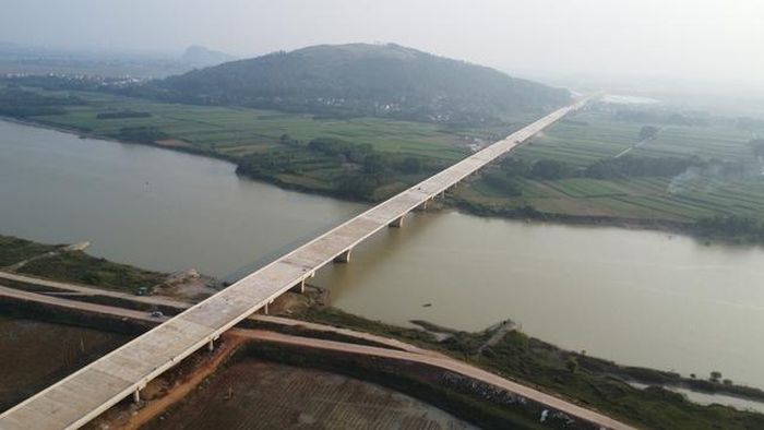 Trong thời gian tới, hàng loạt tuyến cao tốc đường bộ nối liền nhiều tỉnh thành sẽ được đưa vào vận hành, khai thác.