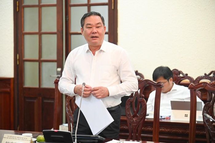 Phó Chủ tịch thường trực UBND TP. Hà Nội Lê Hồng Sơn nhấn mạnh tới vấn đề phân quyền, phân cấp cho Hà Nội.