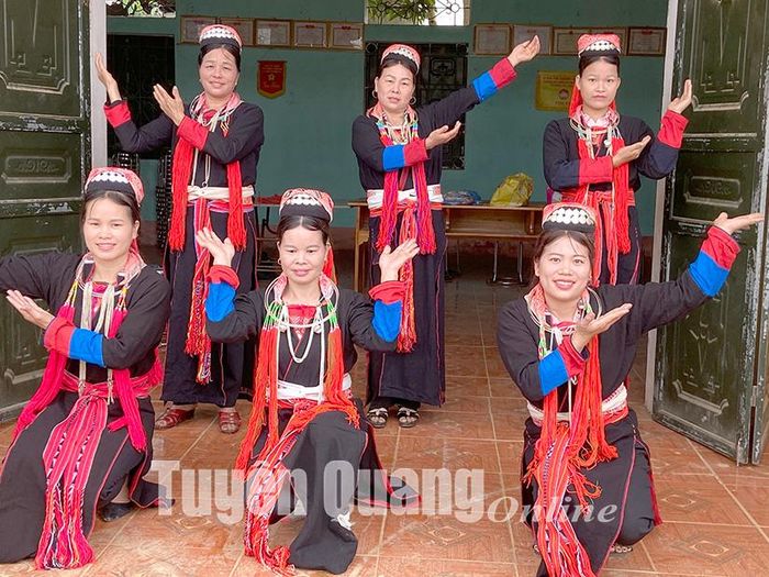 Một buổi tập múa của các thành viên CLB.