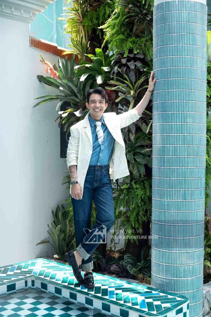 Là CEO của một tập đoàn lớn, nam doanh nhân đầu tư cho mình không gian sống đắt đỏ.