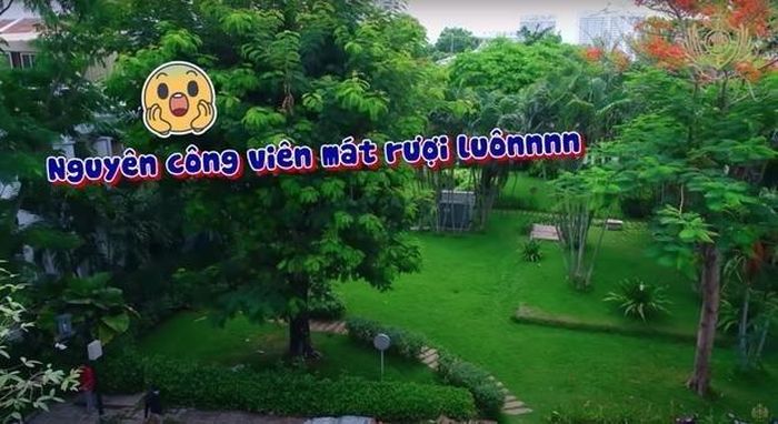 View nhà hướng ra công viên.