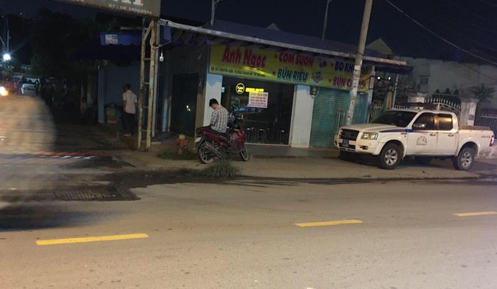 Lực lượng chức năng có mặt điều tra vụ việc. Ảnh: MH
