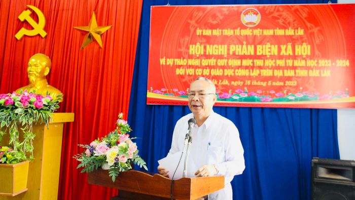 Ông Lê Xuân Sương, Phó Chủ tịch Thường trực Ủy ban MTTQ Việt Nam tỉnh Đắk Lắk phát biểu tại Hội nghị.