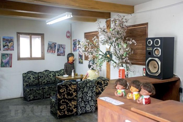  Khung cảnh nên thơ trong một quán cafe truyền thống của người dân Làng Jangsaengpo trong những năm 1980. (Ảnh: Anh Nguyên/TTXVN)