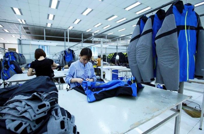 4 tháng năm 2023 xuất khẩu giảm mạnh, doanh nghiệp dệt may gặp nhiều thách thức