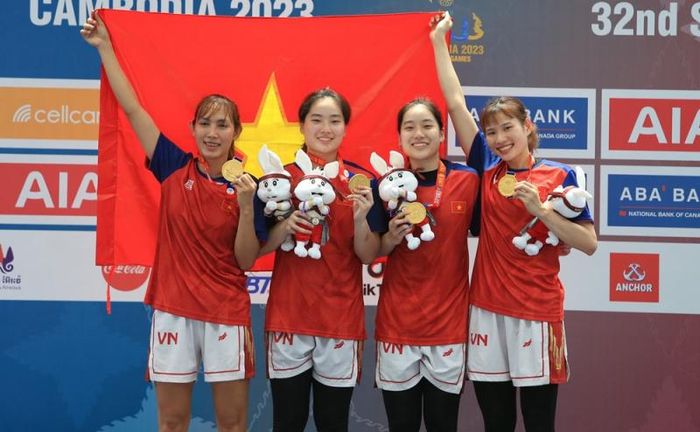 Bóng rổ Việt Nam lần đầu tiên ghi tên vào bảng vàng thành tích SEA Games. Ảnh: Tam Ninh