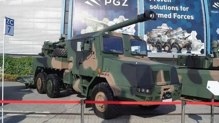 Do Huta Stalowa Wola SA vào thời điểm đó có một dự án ưu tiên cao hơn - pháo tự hành Krab, nên việc chứng minh các khía cạnh "thô" của Kryl đã bị trì hoãn cho đến năm 2021.