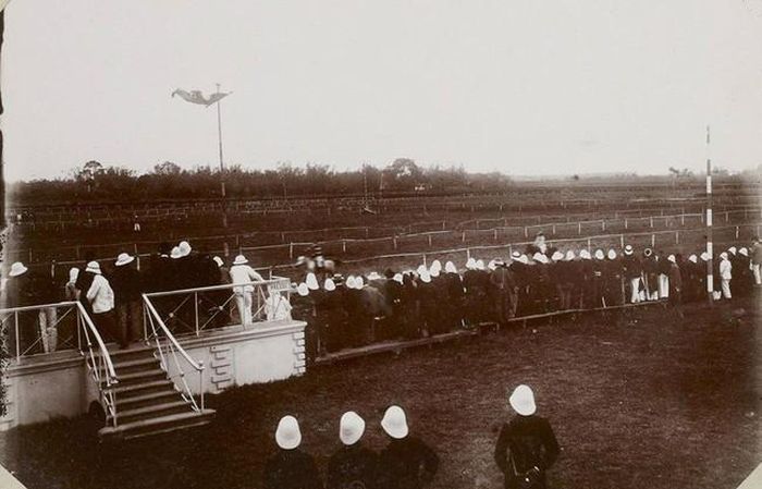 Các quan khách người Âu