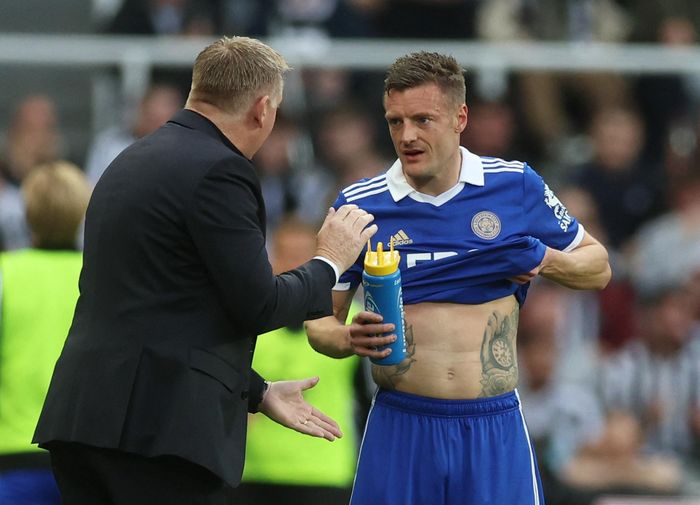  Trên sân St James' Park, Leicester cần 3 điểm nhưng lại không thể lên bóng. 