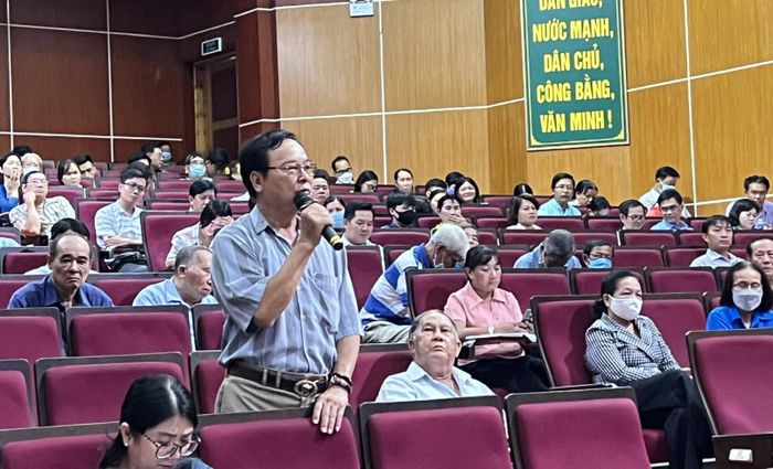 Cử tri đóng góp ý kiến