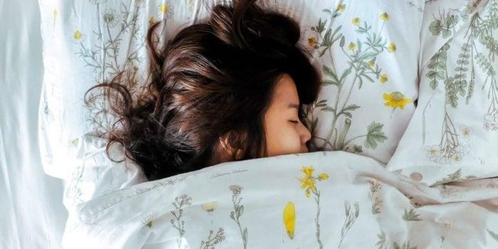 Tiếng ồn trắng - một dạng âm thanh của tiếng mưa giúp không gian trở nên yên tĩnh, giúp cải thiện giấc ngủ.