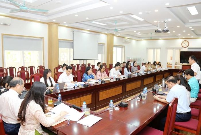  Đại biểu tham dự hội thảo. 