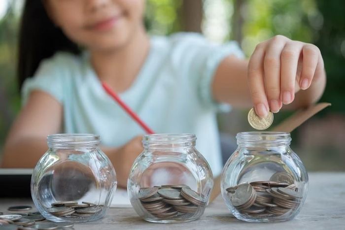  Phụ huynh nhanh nhạy và tâm lý giúp con ổn định thu nhập hơn trong tương lai. Ảnh: Freepik. 