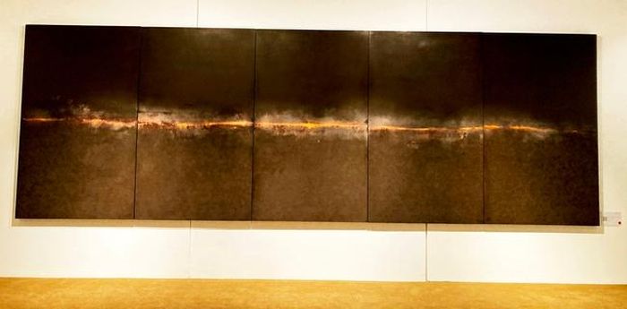 Tác phẩm “Thiên lý” (sơn mài, 200 x 600cm, 2022)
