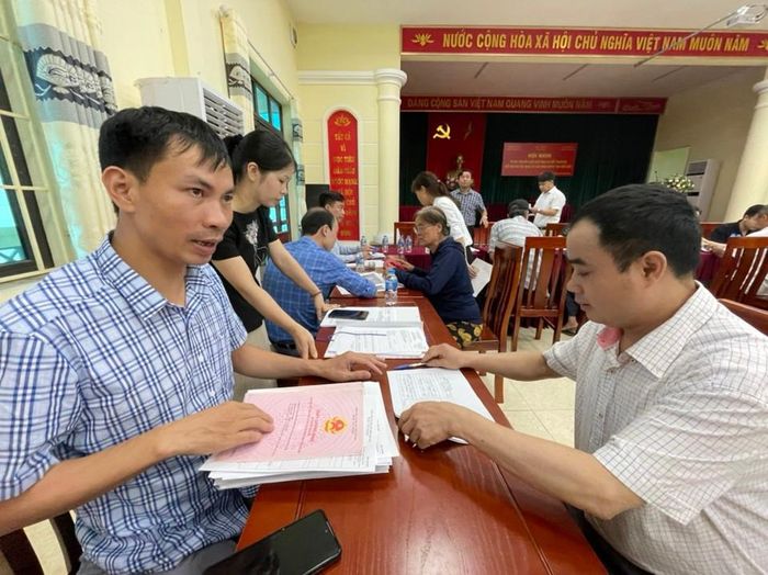 Công tác thu hồi để chỉnh lý sổ đỏ đất nông nghiệp tại xã Văn Bình sau khi thu hồi GPMB dự án đường Vành đai 4 được thực hiện kịp thời.
