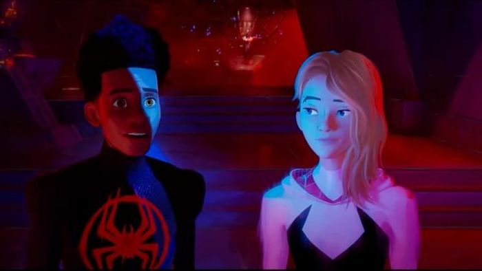 Miles Morales và Gwen Stacy