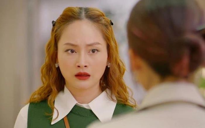 Lan Phương theo dõi phản ứng của khán giả, song không bị ảnh hưởng bởi những bình luận tiêu cực.