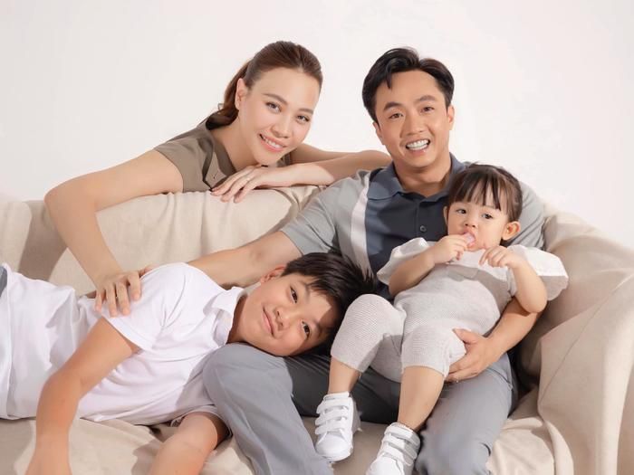 Tổ ấm viên mãn, hạnh phúc của Cường Đô La và Đàm Thu Trang 