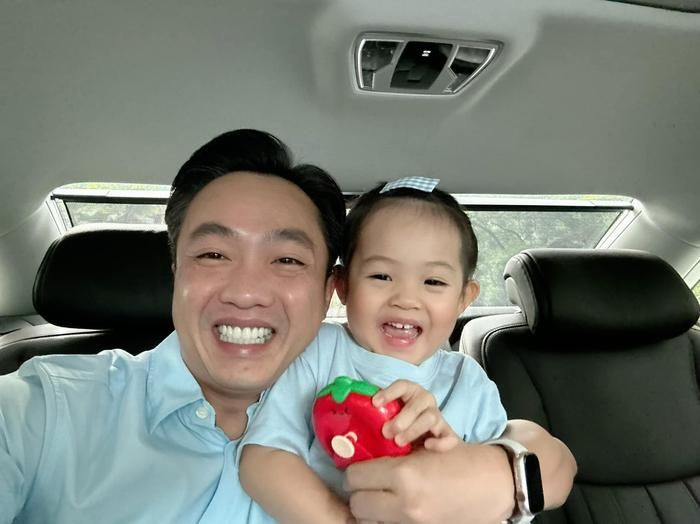 Cường Đô La thường xuyên chia sẻ khoảnh khắc hạnh phúc khi vui chơi với các con
