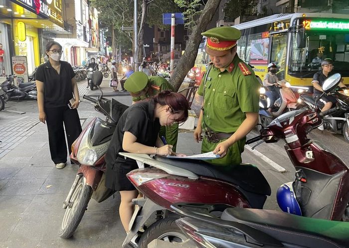 Đối với các trường hợp vi phạm, lực lượng chức năng sẽ kiên quyết xử lý nghiêm theo quy định của pháp luật.