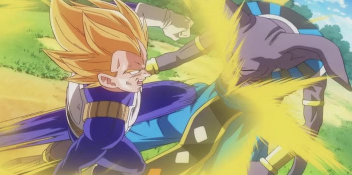  Super Saiyan được coi là đỉnh cao sức mạnh của người Saiyan (trước đây) tuy nhiên với sự nỗ lực, ngày càng có nhiều nhân vật đạt được trạng thái này. Và Vegeta là một trong những người đầu tiên. Vegeta đã dành nhiều năm luyện tập, chinh chiến để đạt được Super Saiyan. Nhưng với anh, đó không phải niềm vui trọn vẹn khi Goku mới là người đầu tiên có được trạng thái này. Một Super Saiyan sẽ biến đổi đôi chút về ngoại hình khi tóc trở thành màu vàng, hào quang của năng lượng Ki bao quanh thân thể trở nên rõ ràng hơn. 