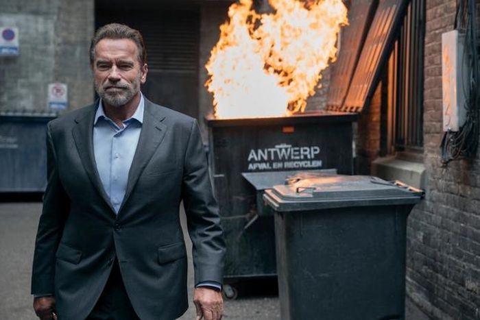 Arnold Schwarzenegger đóng chính trong phim "Fubar" trên Netflix