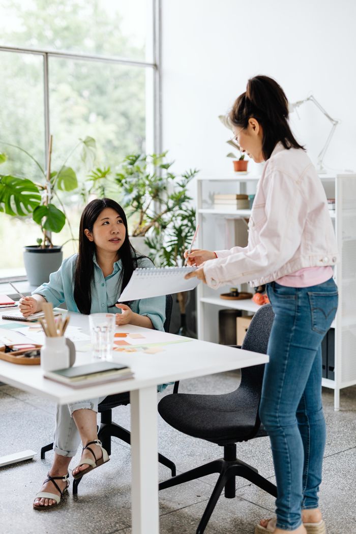 Văn hóa doanh nghiệp, sự chia sẻ cởi mở giữa đôi bên là điều rất quan trọng khi xu hướng "quiet ambition" bùng nổ. Ảnh minh họa: Karolina Grabowska/Pexels.