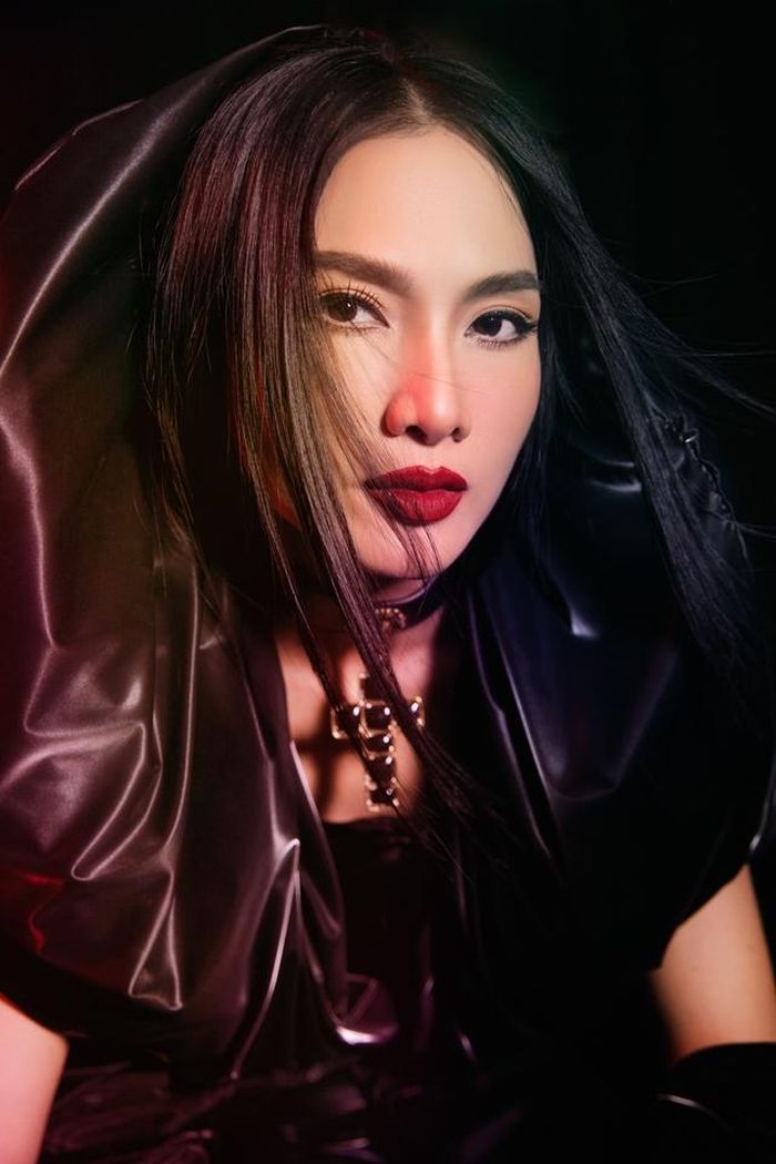 Siêu mẫu Anh Thư dù đã "oanh tạc" rất nhiều sàn diễn lớn nhưng vẫn áp lực với ghế Mentor tại The Face Vietnam 2023