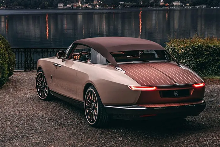 Xe VIP của Rolls-Royce Coachbuild "thửa riêng" có giá tới 650 tỷ đồng?