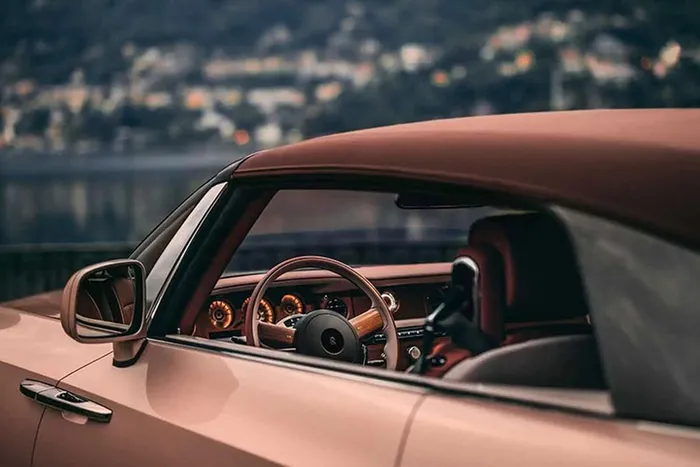 Xe VIP của Rolls-Royce Coachbuild "thửa riêng" có giá tới 650 tỷ đồng?