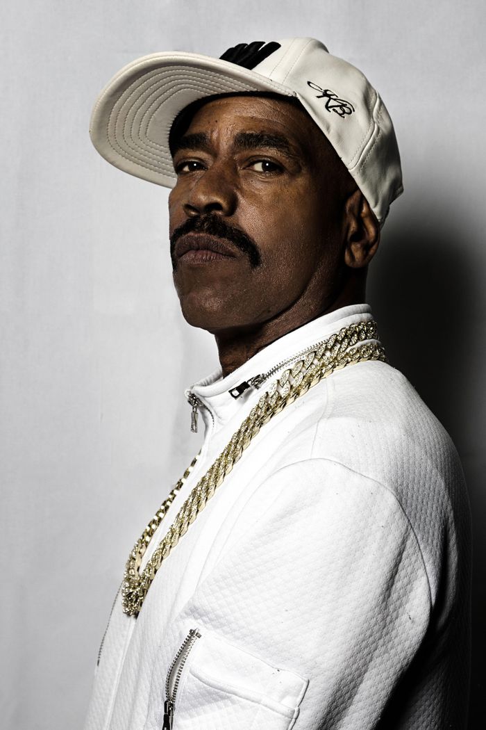  Kurtis Blow, rapper người da màu có sức ảnh hưởng lớn đến văn hóa trang sức của giới hip hop. Ảnh: The Hip Hop Nutcracker. 