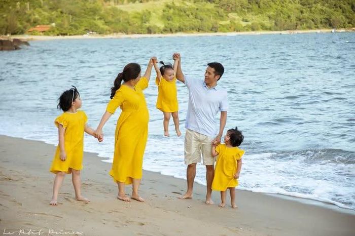 Nữ MC từng chia sẻ cô hạnh phúc vì có anh xã luôn đồng hành trên "mọi mặt trận"